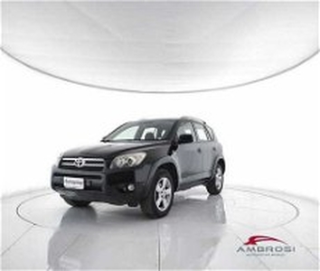 Toyota RAV4 2.2 D-4D 177 CV Luxury del 2006 usata a Corciano