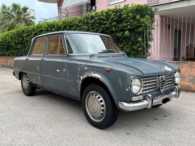 Usato 1964 Alfa Romeo Giulia 1300 1.3 Benzin 87 CV (7.500 €)
