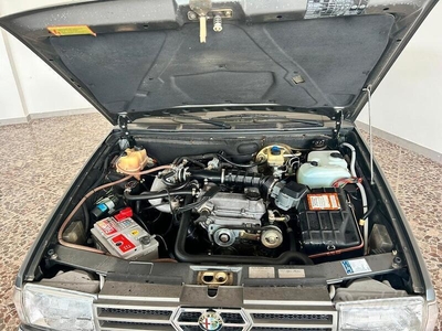 Usato 1984 Alfa Romeo 90 2.0 Benzin 132 CV (7.000 €)