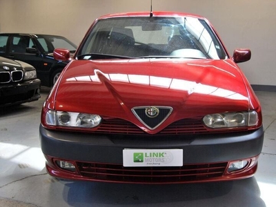 Usato 1996 Alfa Romeo 145 2.0 Benzin 150 CV (7.900 €)