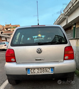 Usato 2002 VW Lupo 1.0 Benzin 50 CV (2.800 €)