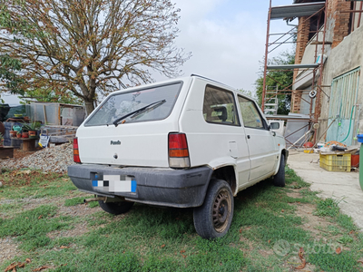 Usato 2003 Fiat Panda 1.1 Benzin 54 CV (1.300 €)