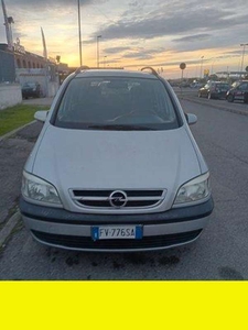 Usato 2003 Opel Zafira 1.6 Benzin 101 CV (3.300 €)
