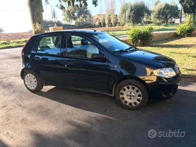 Usato 2009 Fiat Punto 1.2 Benzin 60 CV (3.500 €)