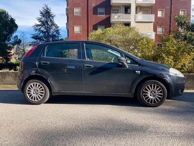 Usato 2012 Fiat Punto 1.2 Diesel 75 CV (1.500 €)