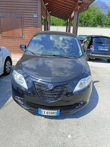 Usato 2015 Lancia Ypsilon 1.2 Benzin 69 CV (7.900 €)