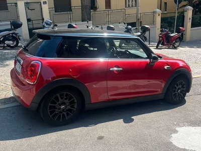 Usato 2015 Mini Cooper 1.5 Benzin 136 CV (11.500 €)