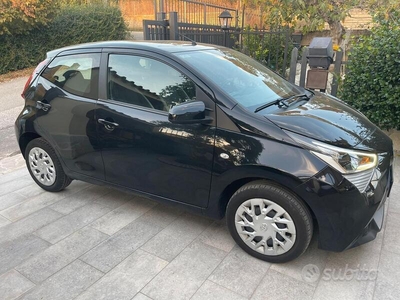 Usato 2021 Toyota Aygo 1.0 Benzin 72 CV (11.800 €)