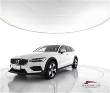 Volvo V60 Cross Country D4 AWD Geartronic Business Plus del 2019 usata a Corciano