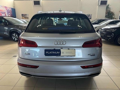 AUDI Q5 2.0 TDI 190 CV quattro S tronic S line plus Gancio