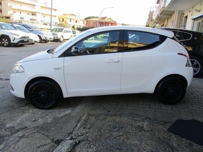 LANCIA YPSILON 1.2 69 CV 5 porte GPL Ecochic Silver