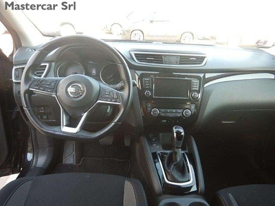 NISSAN QASHQAI 1.5 dci Business Navi 115cv dct targa FZ017JJ