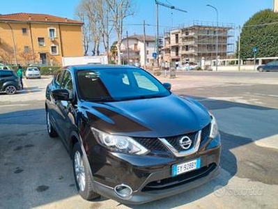 Nissan Qashqai 1.5 dCi Visia 2015