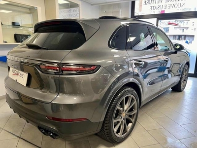 PORSCHE CAYENNE 3.0 V6