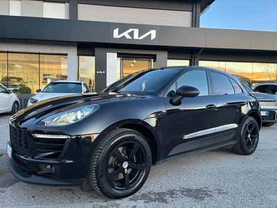 PORSCHE MACAN 2.0