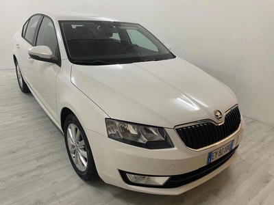 SKODA OCTAVIA 1.6 TDI CR 105 CV DSG Elegance