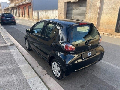 TOYOTA AYGO 1.0 50kw 5 porte Now Connect