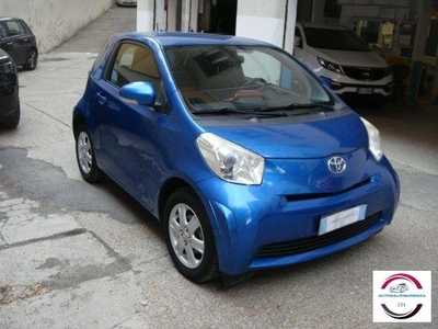 TOYOTA iQ 1.0 CVT Sol