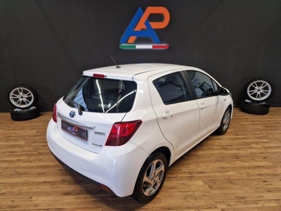 TOYOTA YARIS 1.5 Hybrid 5 porte Trend 'White Edition'