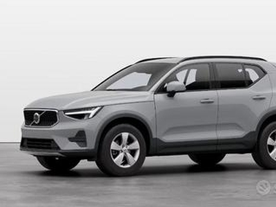 VOLVO XC40 B3 automatico Essential