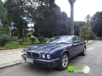 JAGUAR XJ 3.2 V8 32V 237CV Auto - TUA DA EUR 318,00 ANTIC.0EUR Usata