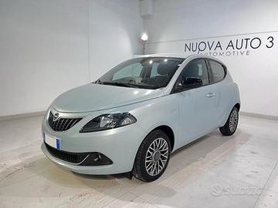 Lancia Ypsilon 1.0 FireFly 5 porte S&S Hybrid Gold