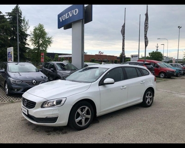 Volvo V60 (2010---->) D3 Geartronic Business Diesel