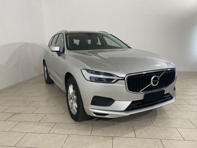 Volvo XC60 (2017-->) B4 (d) AWD Geartronic Momentum Diesel