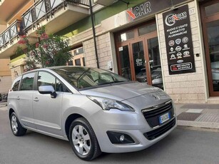 2014 PEUGEOT 5008