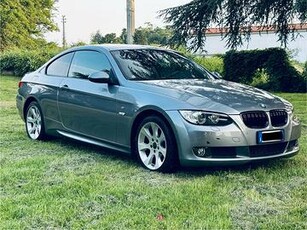 BMW 320 Cupe