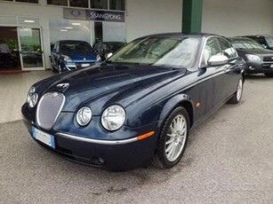 Jaguar S-Type 2.7 diesel V6 Aut. Exec. Navi