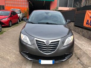 Lancia Ypsilon 1.2 69 CV 5 porte S&S Silver