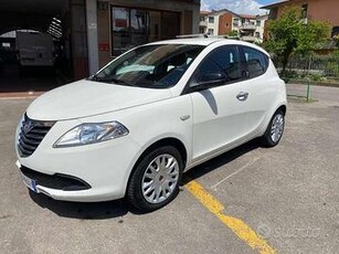 Lancia Ypsilon Ypsilon 1.2 8v Silver 69cv