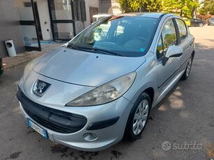 Peugeot 207 1.4 88CV 5p. ONE Line