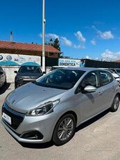 Peugeot 208 PureTech 82 5 porte Allure