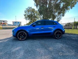 PORSCHE Macan - 2018