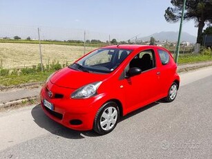 Toyota Aygo 1.0 12V VVT-i 3 porte Sol PARI AL NUOV