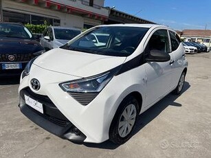 TOYOTA Aygo 1.0 VVT-i 72 CV 5 porte x-business M