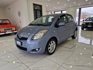 TOYOTA Yaris 1.4 CAMBIO AUTOMATICO 80.000 KM