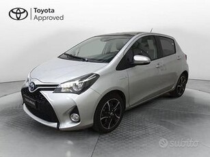 Toyota Yaris 1.5 Hybrid 5 porte Trend Platin...
