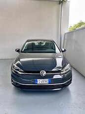 Volkswagen Golf 7 2.0 150cv TDI DSG 5p. Executive