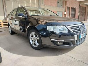 VOLKSWAGEN Passat luxory 140cv DIESEL stationvegon