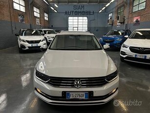 Volkswagen Passat Variant 2.0 TDI DSG Business Blu