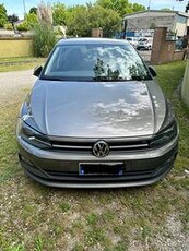 Volkswagen Polo 1.0 confrotline