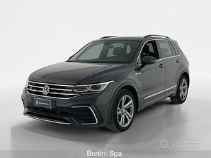 Volkswagen Tiguan 1.5 TSI DSG Sport ACT BlueM...