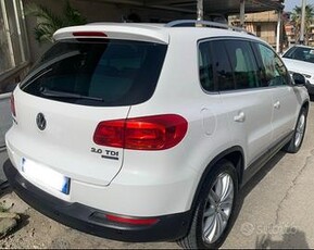 Volkswagen Tiguan 2.0 TDI DPF 4MOTION DSG Sport &