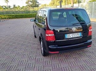 Volkswagen Touran 2.0 16V TDI Highline