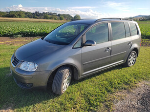 Volkswagen Touran TDI DSG