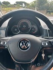 Volkswagen up 1000 move up