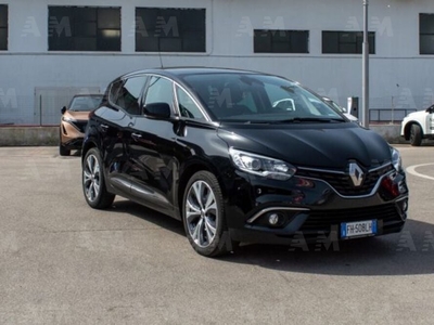 Renault Scénic dCi 8V 110 CV EDC Energy Intens del 2017 usata a Fondi